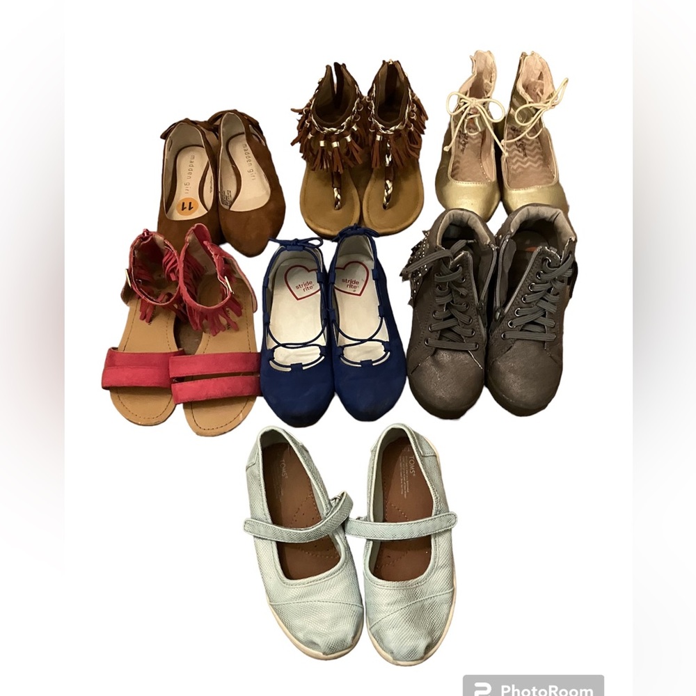 Seven pairs of shoes, size 11 girls